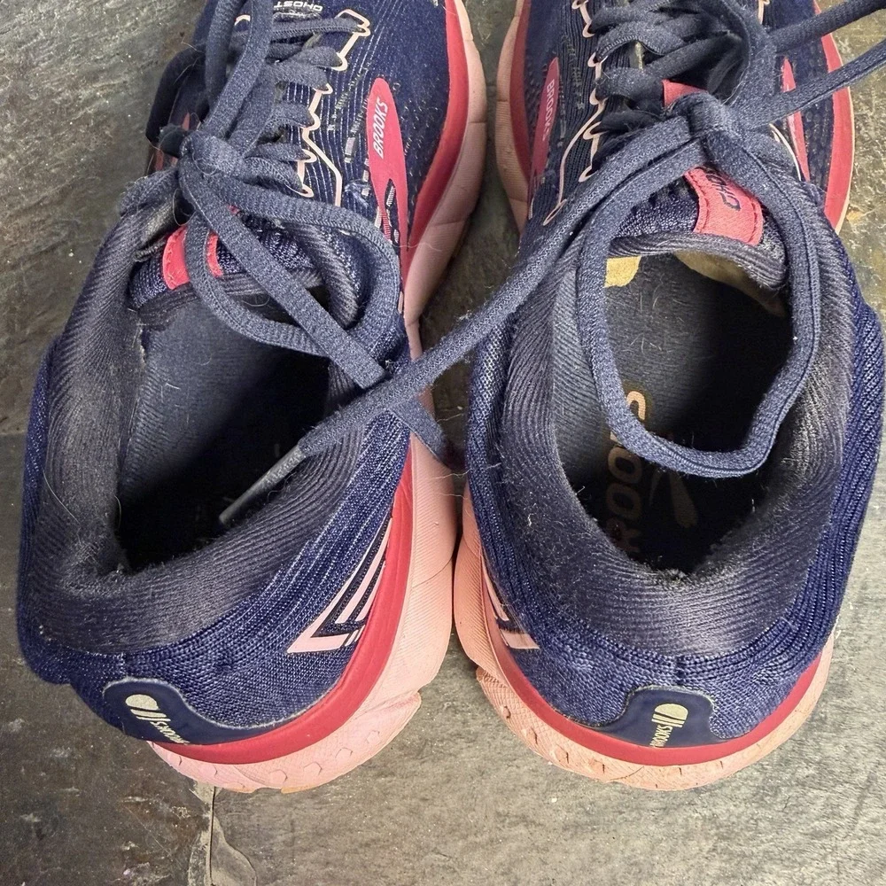 Brooks Ghost 13 Women's Size 8 B (Medium) Running Shoes Navy Pink
